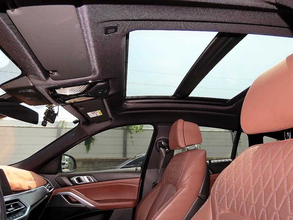 BMW X6 — photo 16