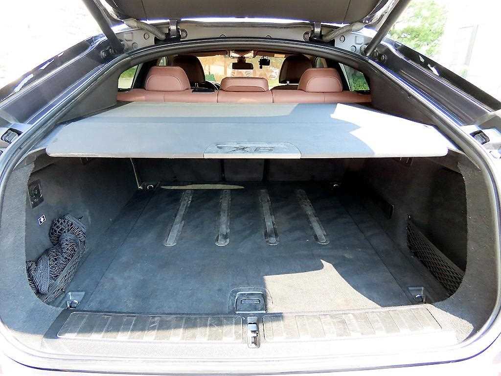 BMW X6 — photo 17