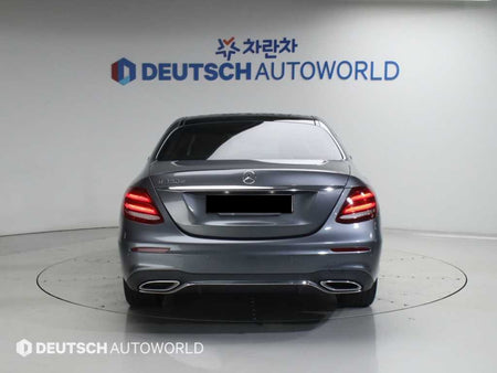 Mercedes-Benz E-Class — photo 04