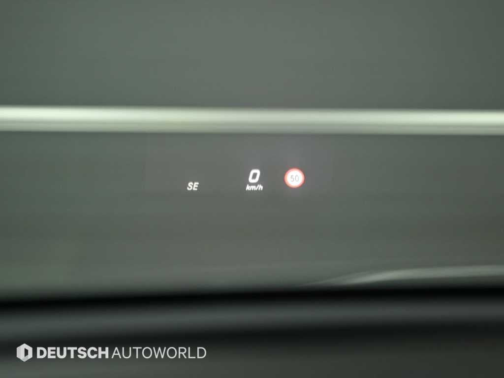 Mercedes-Benz E-Class — photo 17