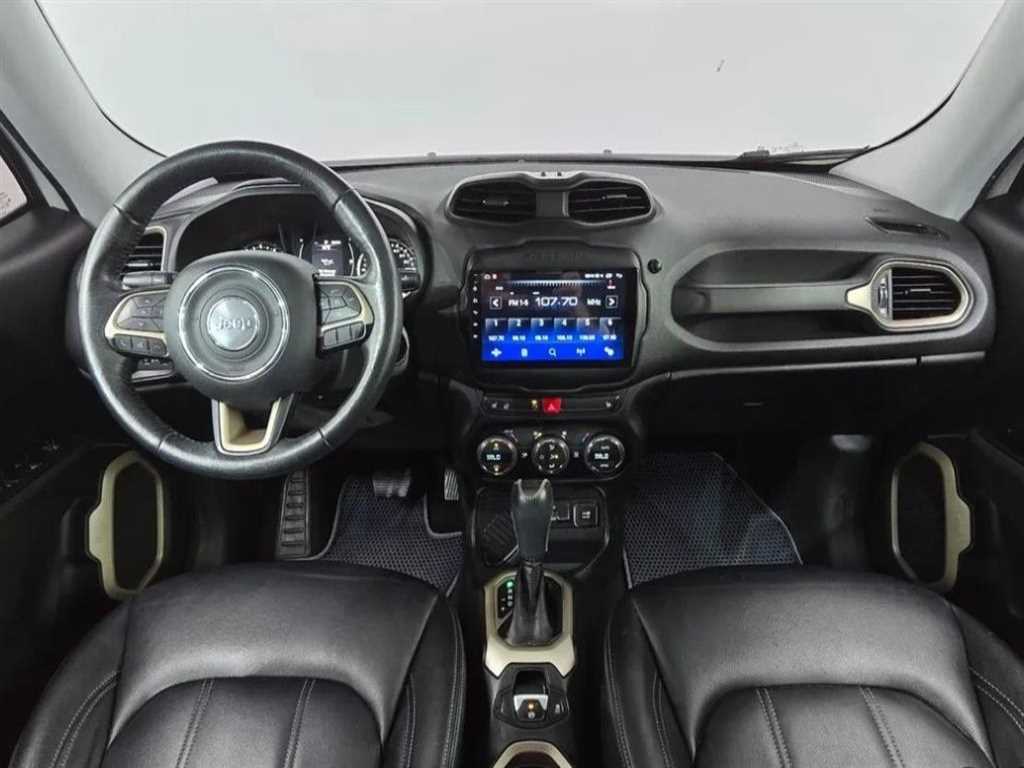 Jeep Renegade — photo 07