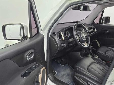 Jeep Renegade — photo 10