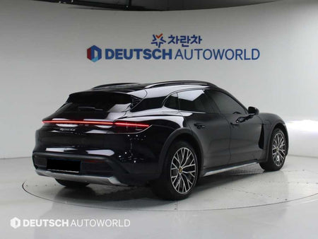 Porsche Taycan — photo 02