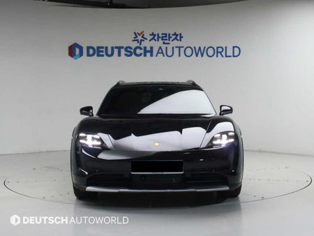 Porsche Taycan — photo 03
