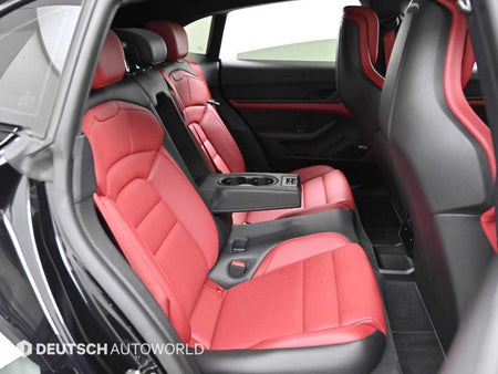 Porsche Taycan — photo 12