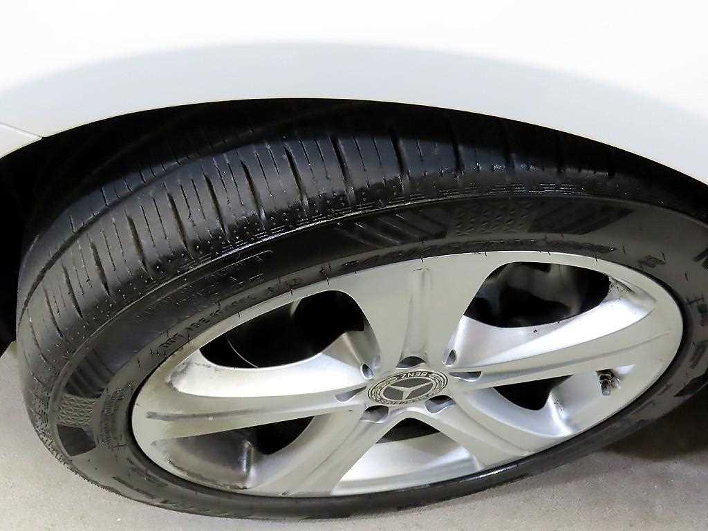 Mercedes-Benz E-Class — photo 20