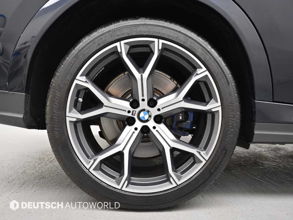 BMW X6 — photo 05