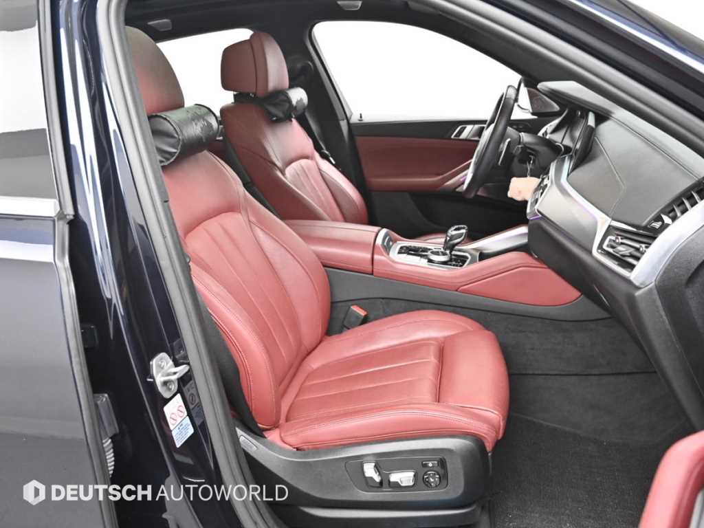 BMW X6 — photo 10