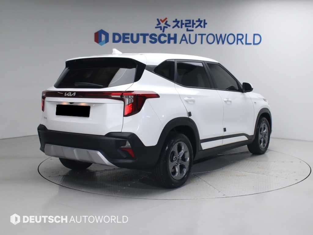 Kia Seltos — photo 02