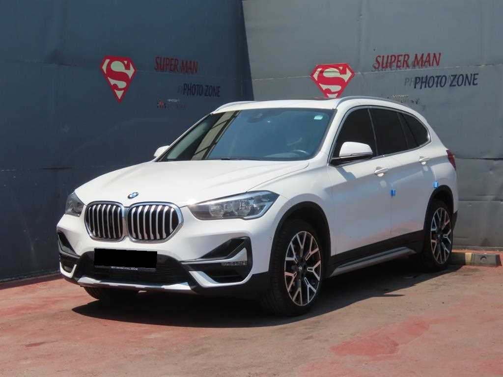 BMW X1 — photo 01