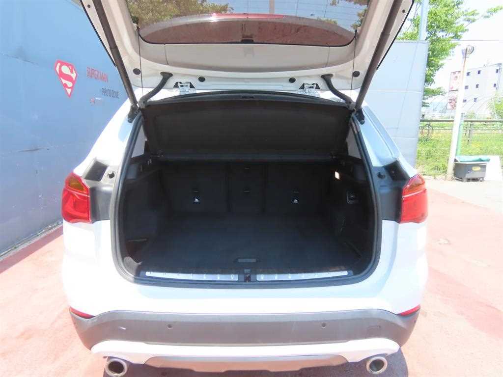 BMW X1 — photo 05