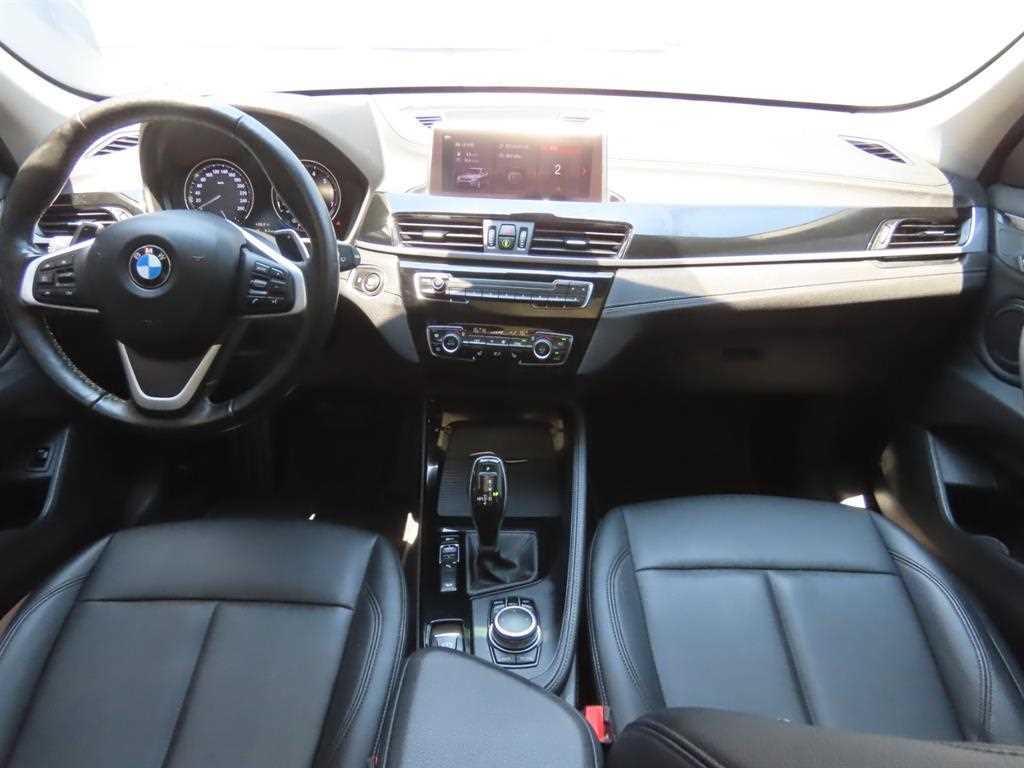 BMW X1 — photo 08