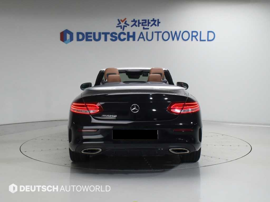 Mercedes-Benz C-Class — photo 04