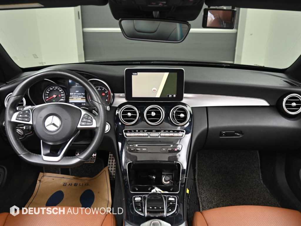 Mercedes-Benz C-Class — photo 07