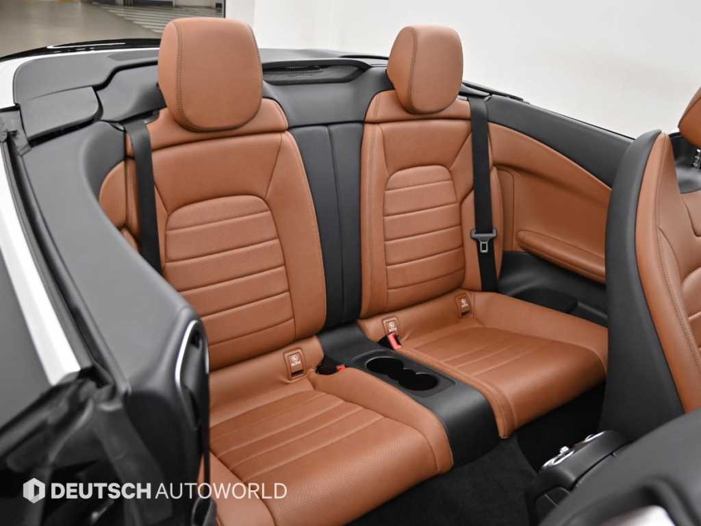 Mercedes-Benz C-Class — photo 12