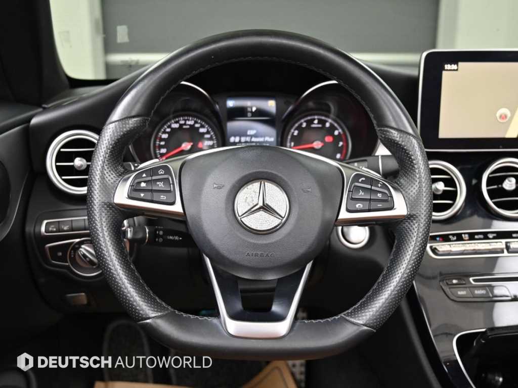 Mercedes-Benz C-Class — photo 13