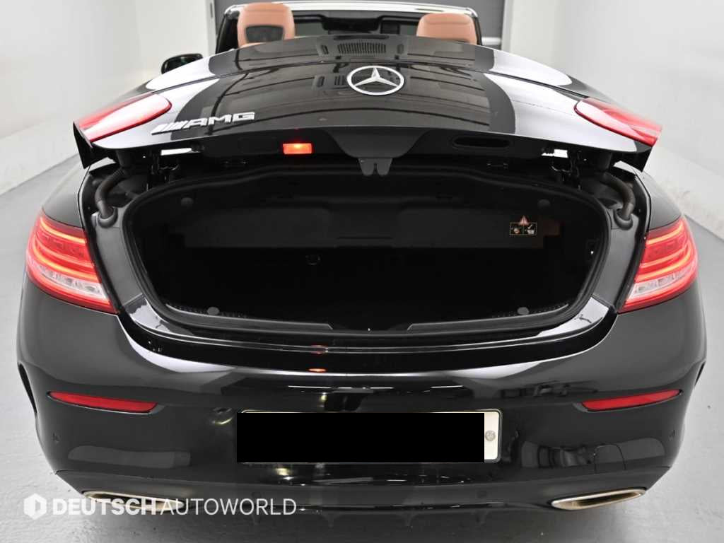 Mercedes-Benz C-Class — photo 19