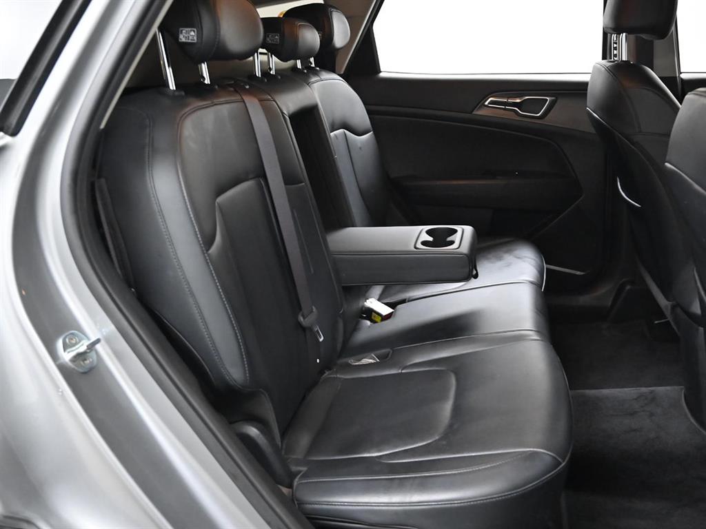 Kia Sportage — photo 11