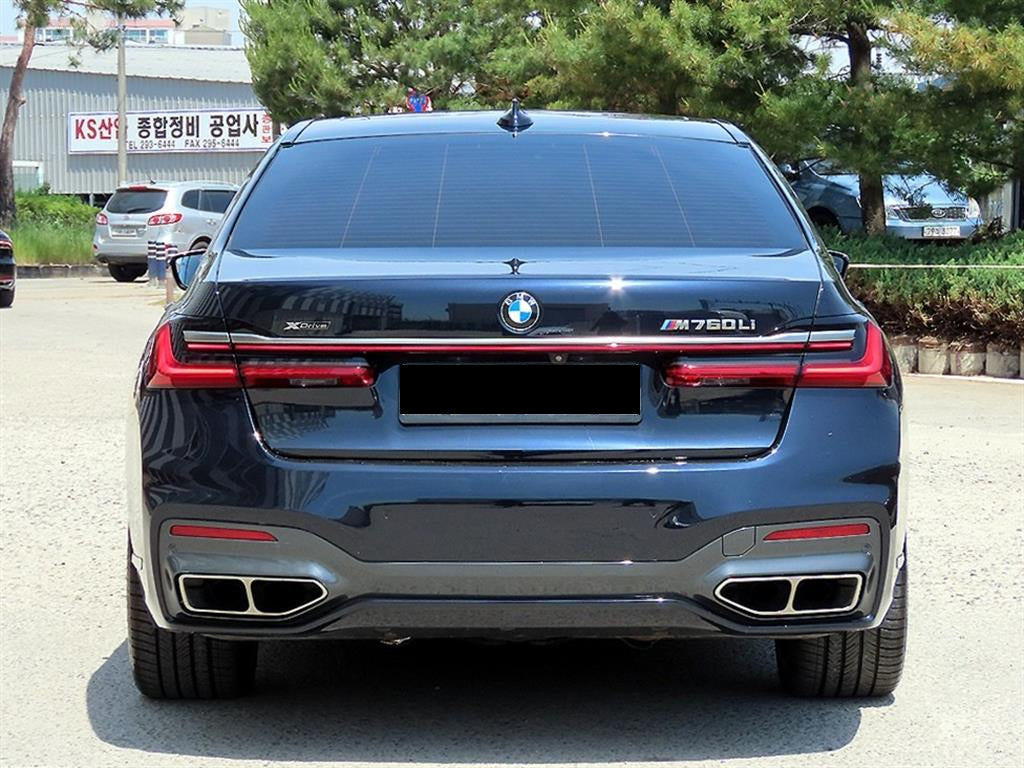 BMW 7-Series — photo 04