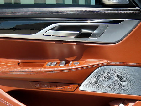 BMW 7-Series — photo 12