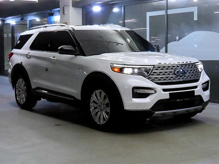 Ford Explorer — photo 01
