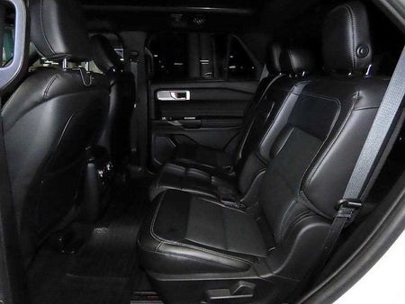 Ford Explorer — photo 07