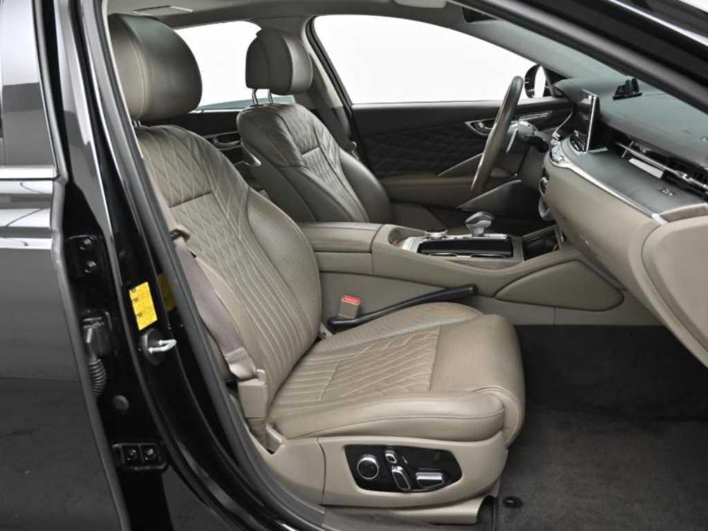 Kia K9 — photo 10