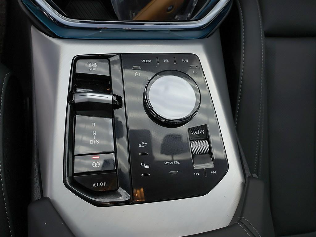 BMW X3 — photo 10