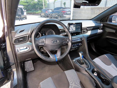 Hyundai Veloster — photo 07