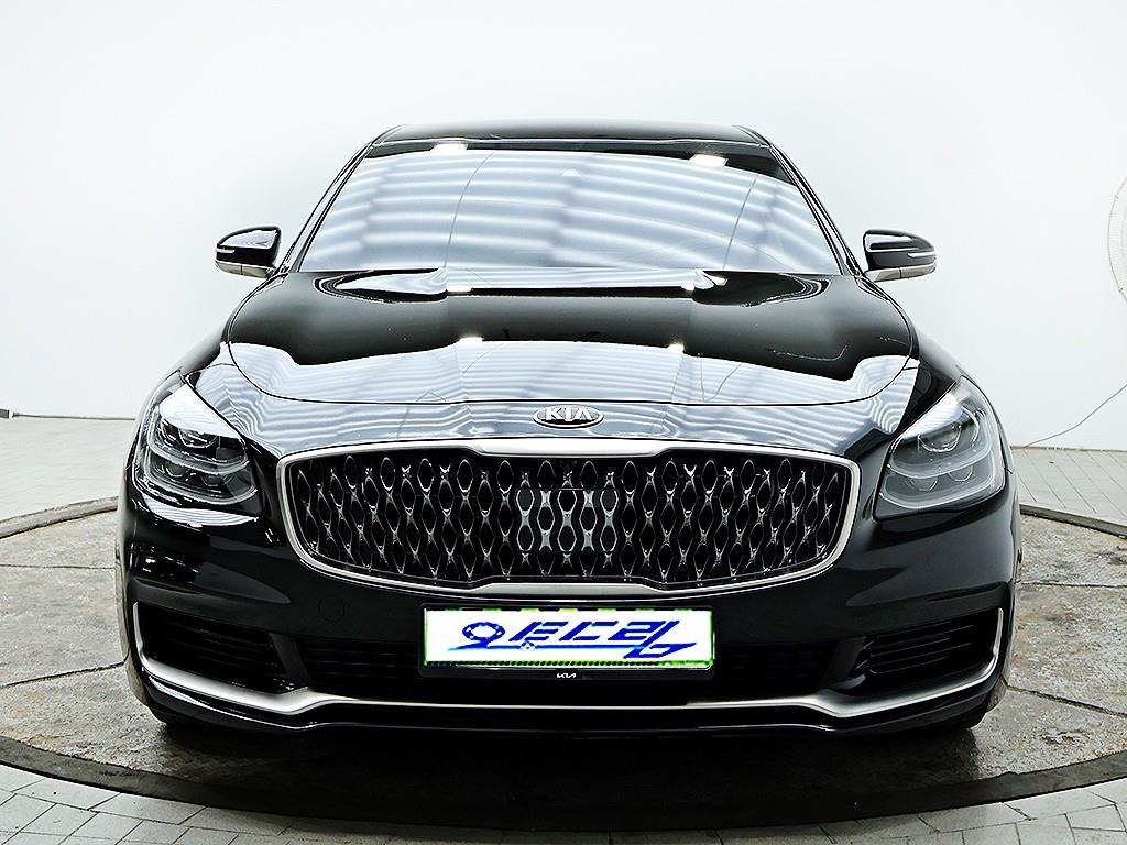 Kia K9 — photo 02