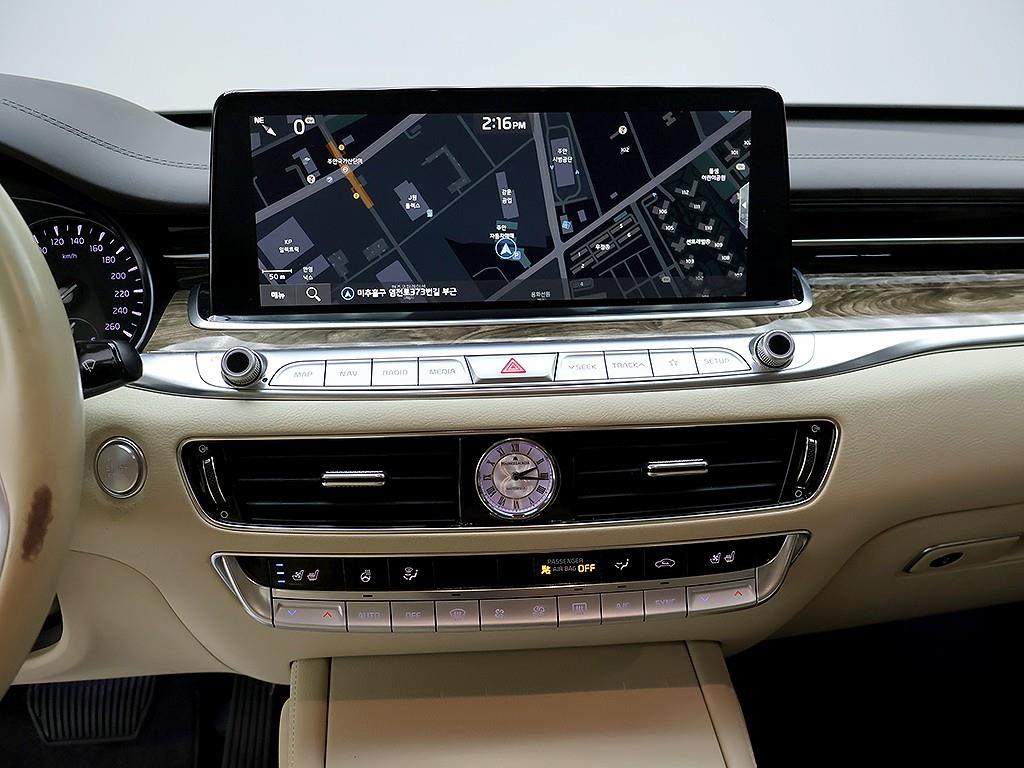 Kia K9 — photo 09