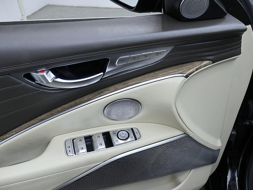 Kia K9 — photo 13