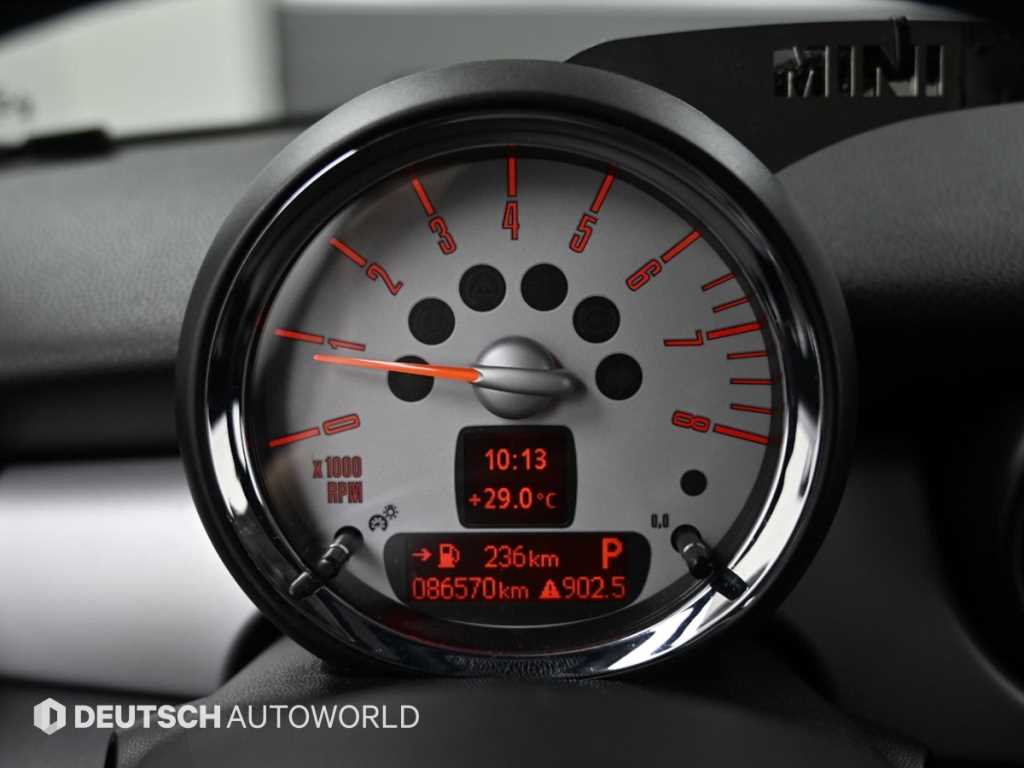 Mini Cooper — photo 08