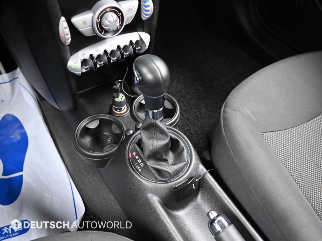 Mini Cooper — photo 09