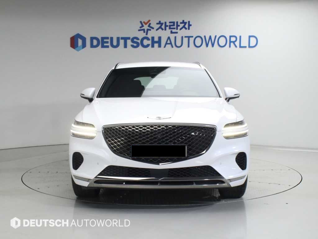 Genesis GV70 — photo 03