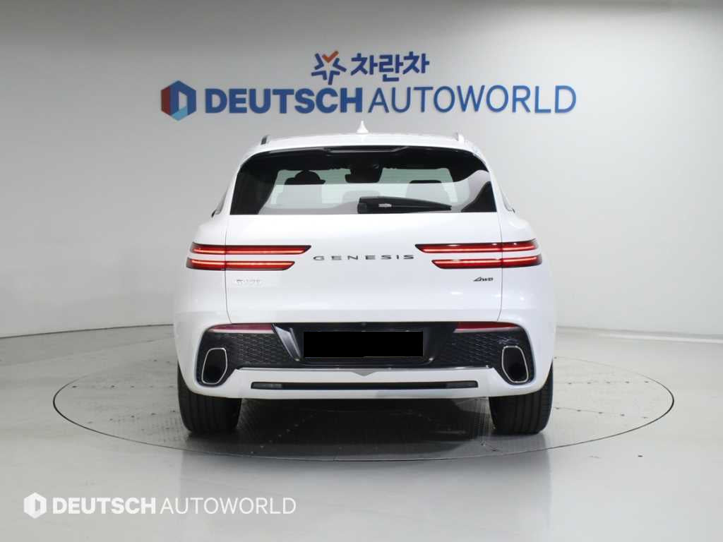 Genesis GV70 — photo 04