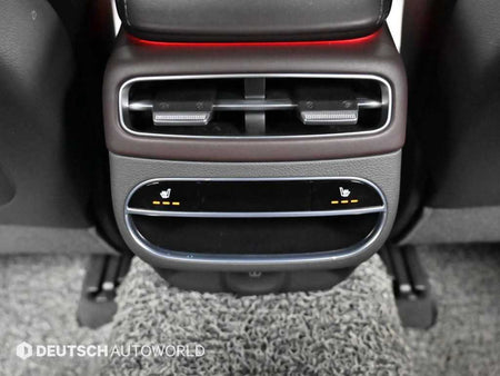 Genesis GV70 — photo 16