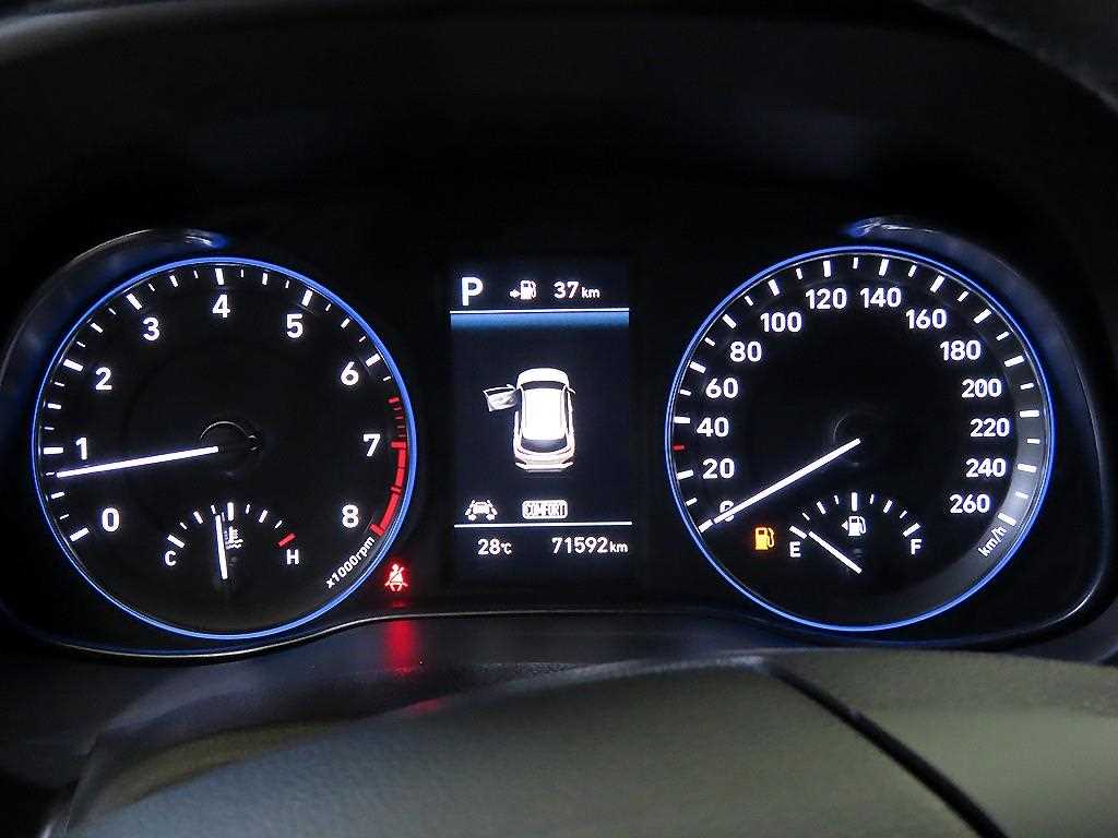 Hyundai Kona — photo 09