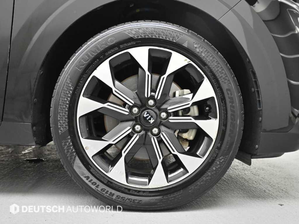 Kia Carnival — photo 05