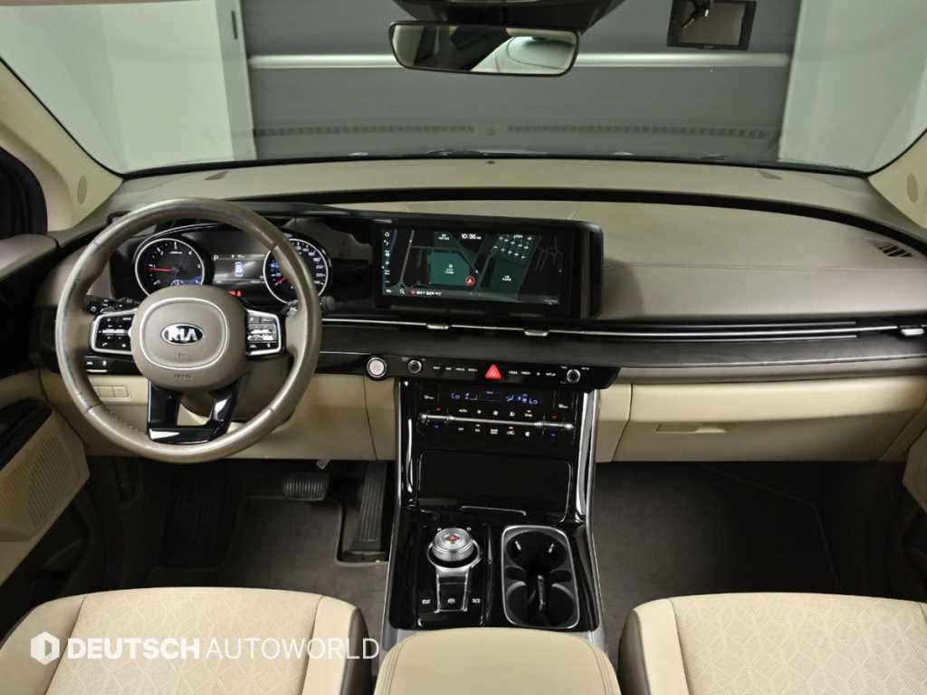 Kia Carnival — photo 07