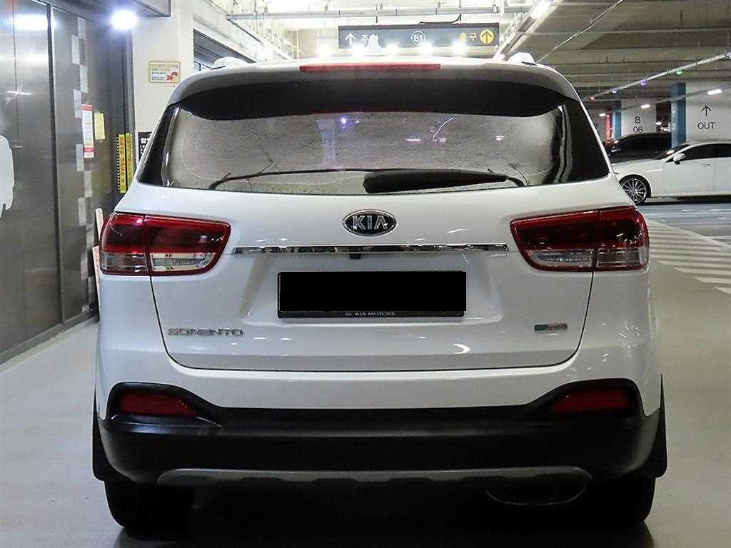 Kia Sorento — photo 05