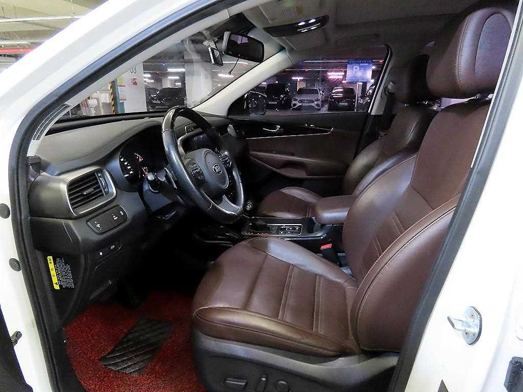 Kia Sorento — photo 06