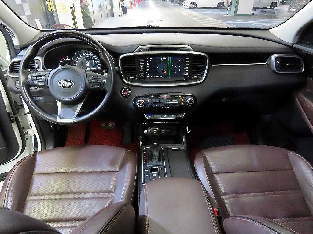 Kia Sorento — photo 10