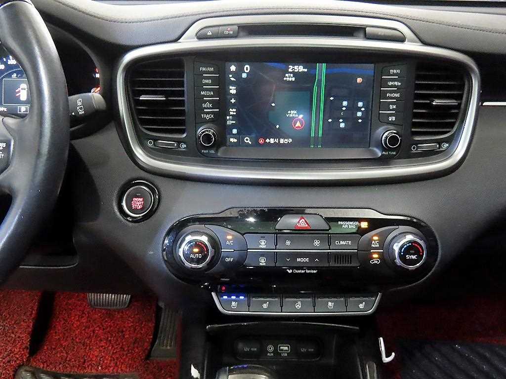 Kia Sorento — photo 11