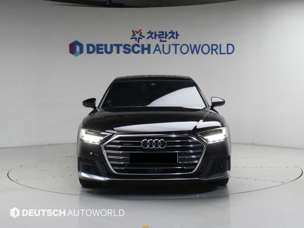 Audi A8 — photo 03
