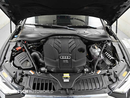 Audi A8 — photo 06