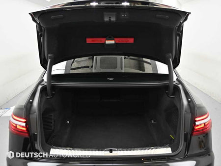 Audi A8 — photo 19