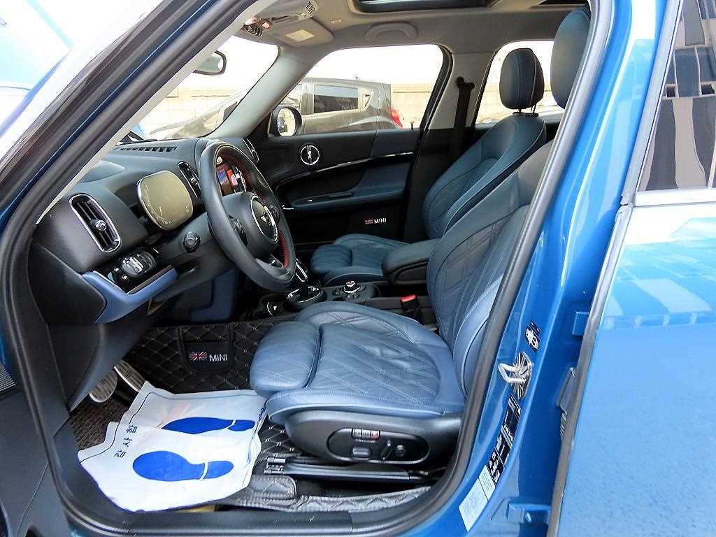 Mini Countryman — photo 05