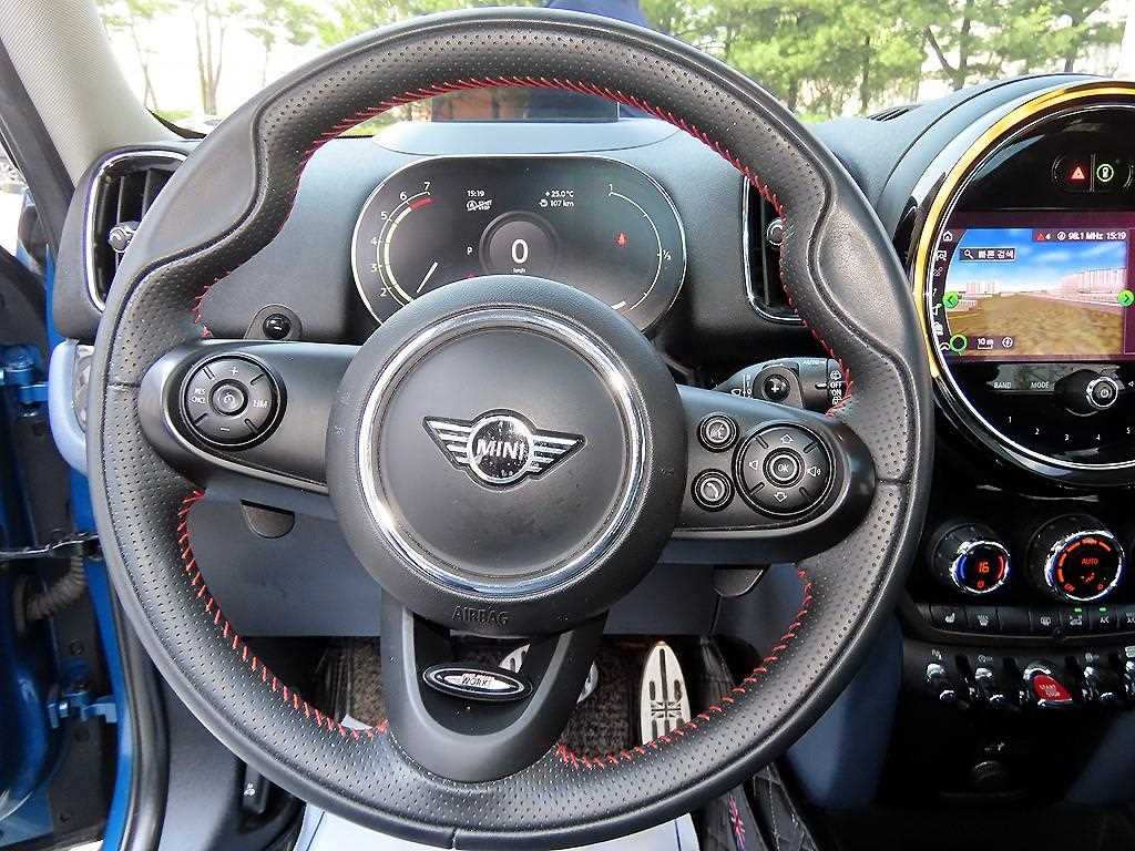 Mini Countryman — photo 08