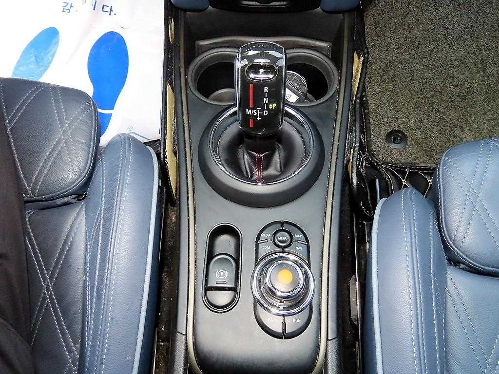 Mini Countryman — photo 11